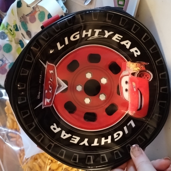 Disney Lightening McQueen Light-year Tire Lunch box - Picture 2 of 4
